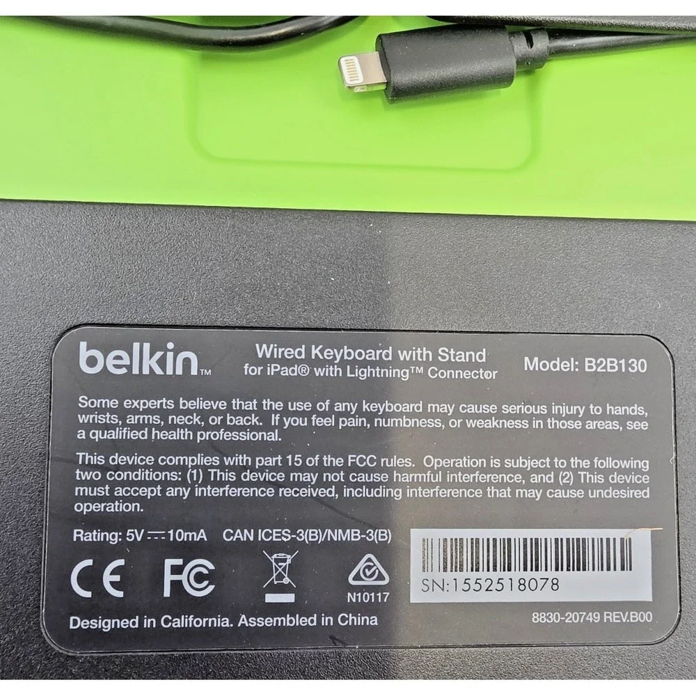 Belkin Wired Keyboard w/ Stand for iPad Lightning Connector B2B130 New in Box